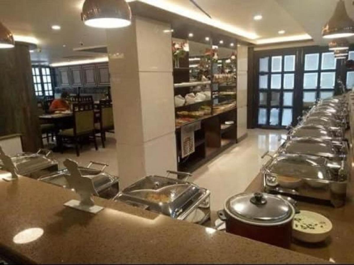 Hotel Atithi Guwahati Exterior foto
