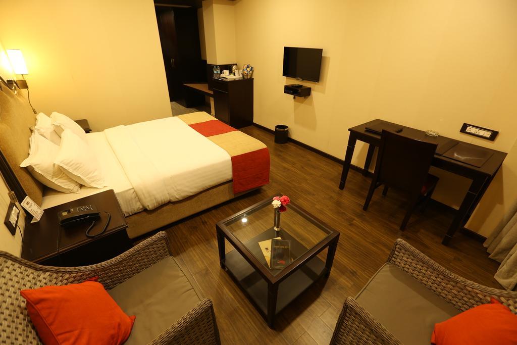 Hotel Atithi Guwahati Exterior foto