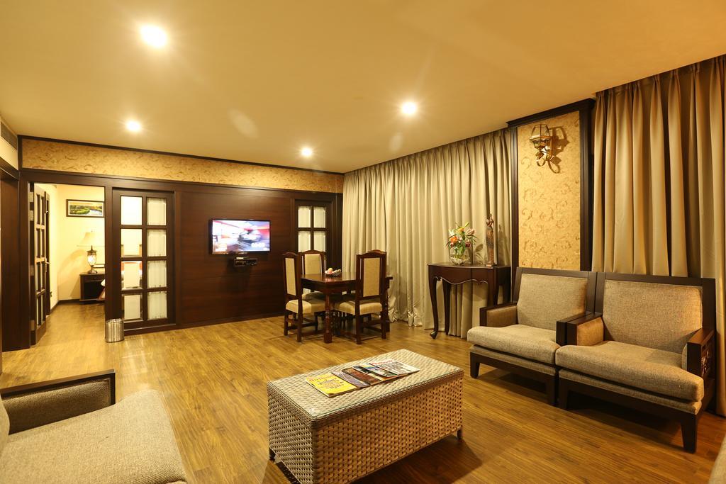 Hotel Atithi Guwahati Exterior foto